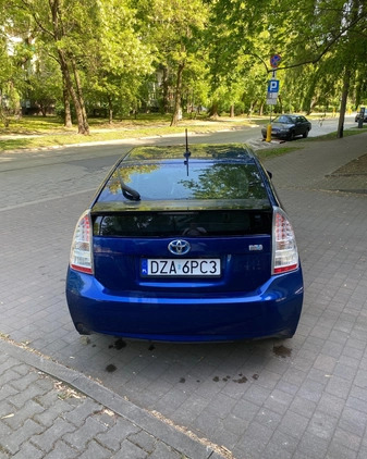 Toyota Prius cena 38500 przebieg: 282500, rok produkcji 2010 z Bobowa małe 106